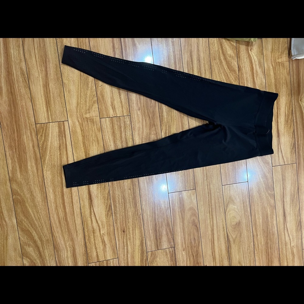 Lululemon black leggings